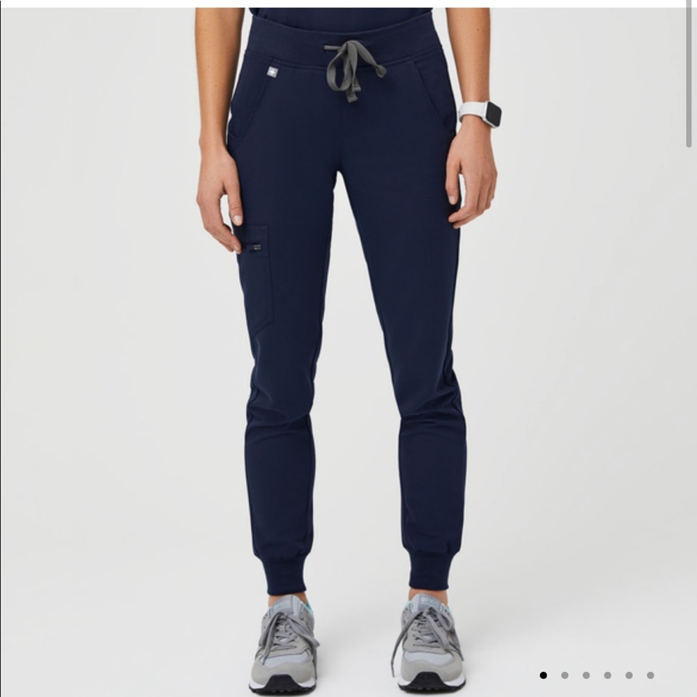 Figs Zamora Jogger Scrub Pants XS Tall in Navy